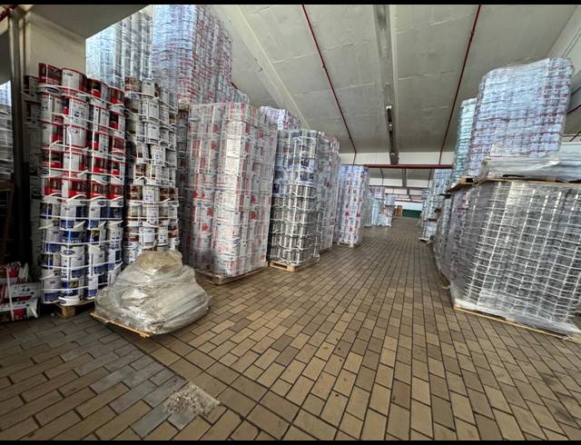 3,650M² WAREHOUSE TO LET IN LONGDALE